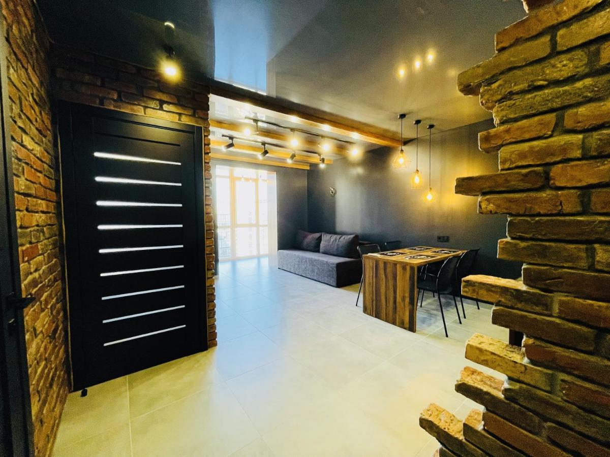 Loft В River Park З Джакузі Ντνιπροπετρόφσκ Εξωτερικό φωτογραφία